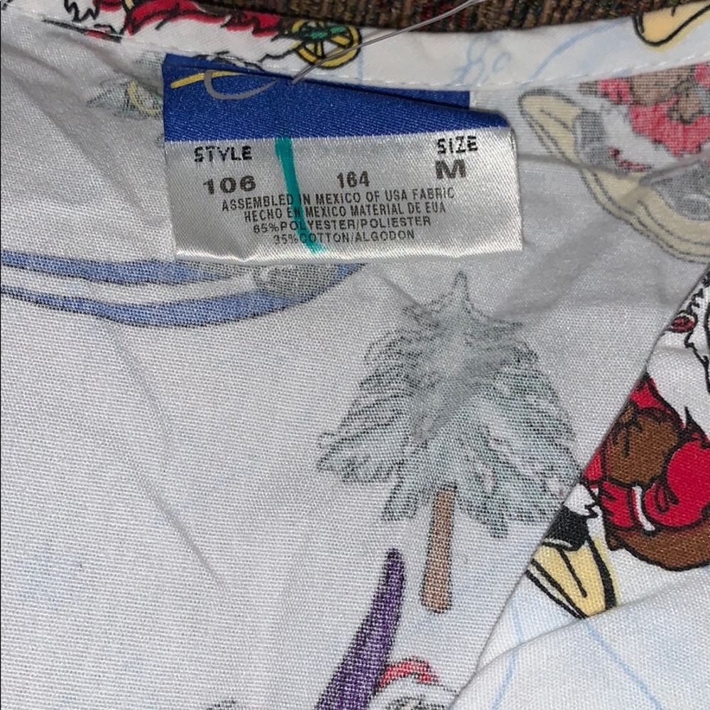 Scrub top - Picture 2 of 3